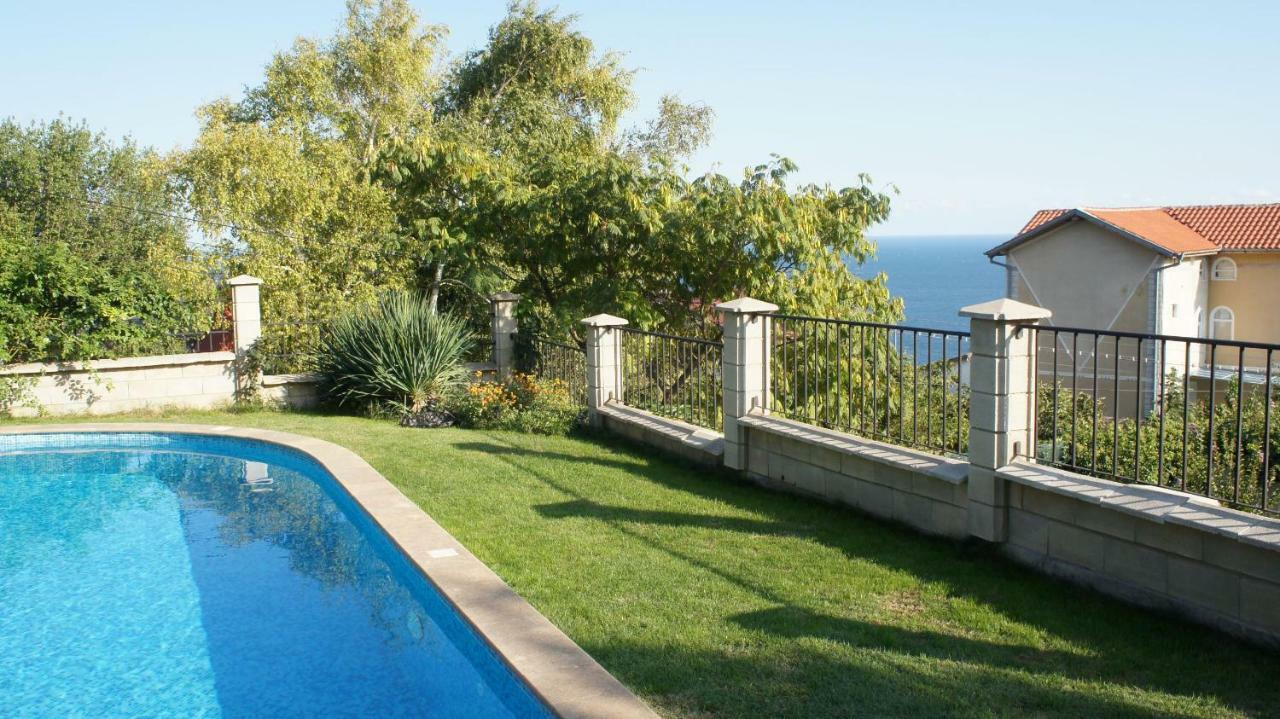 Summer Breeze Villa Balchik Bagian luar foto